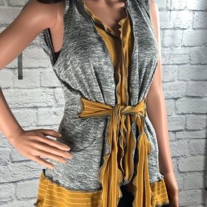 S Threads Hooded Sweater Vest W Tie Size Large/ XL